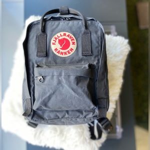 Fjallraven KÅNKEN MINI backpack in Black